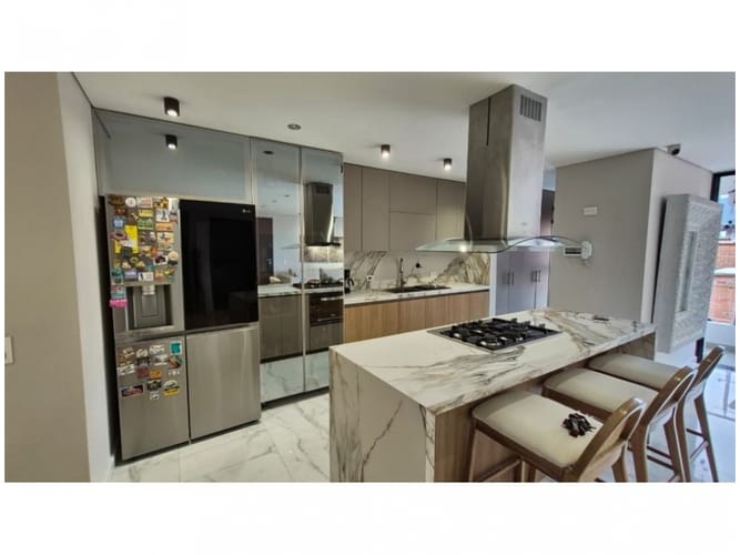 Apartamento en venta en Laureles, Medellín · foto 18 de 24