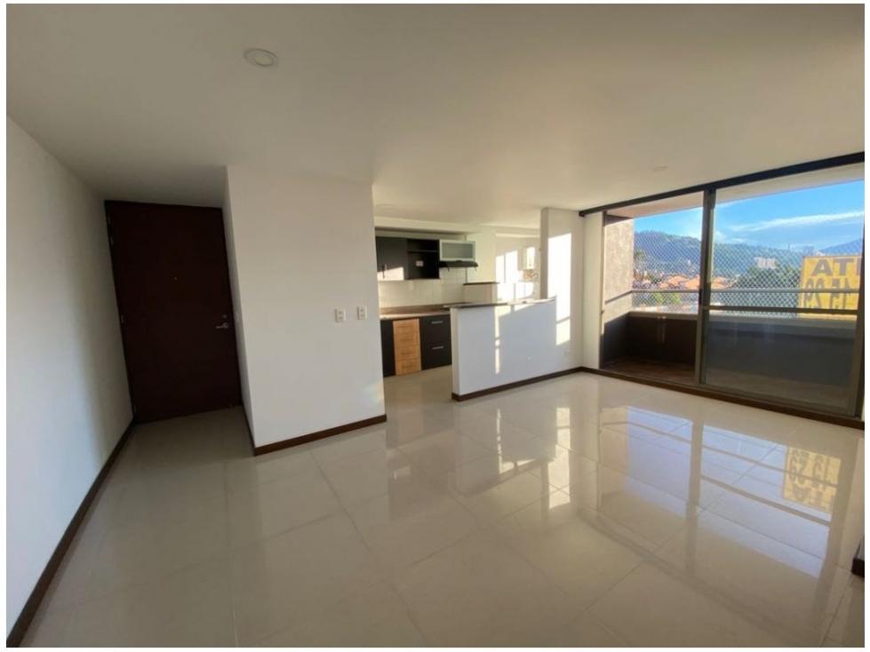 Apartamento en venta en Los Naranjos, Envigado · foto 3 de 15