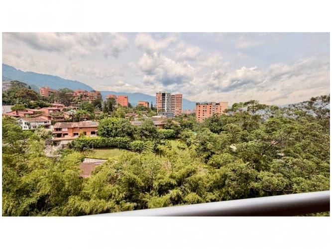 Apartamento de 2 alcobas en venta en San Lucas, Medellín, 107 m² · foto 7 de 24