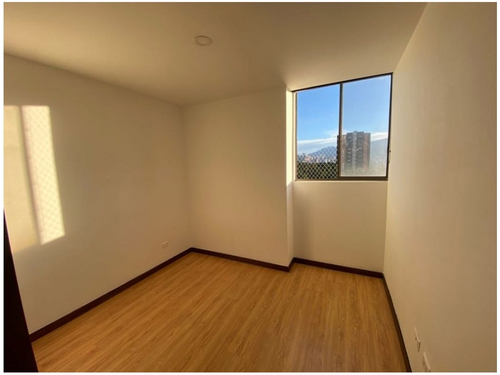 Apartamento en venta en Los Naranjos, Envigado · foto 8 de 15