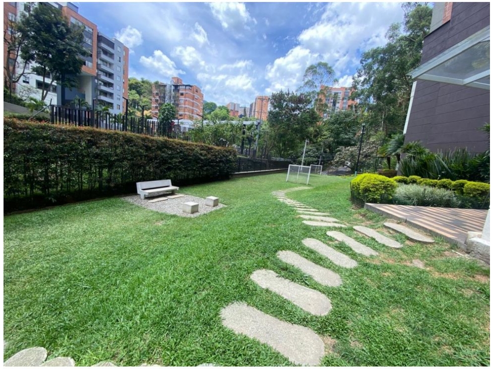 Apartamento en venta en Los Naranjos, Envigado · foto 12 de 15
