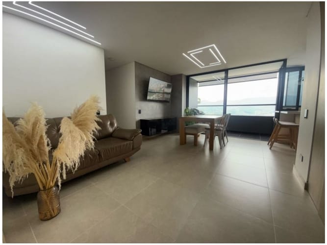 Apartamento en venta en El Poblado, Medellín · foto 4 de 24