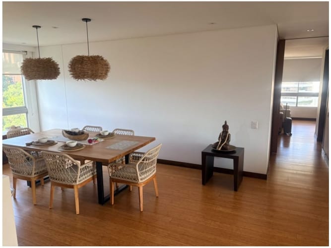 Apartamento en venta en El Poblado, Medellín · foto 5 de 12