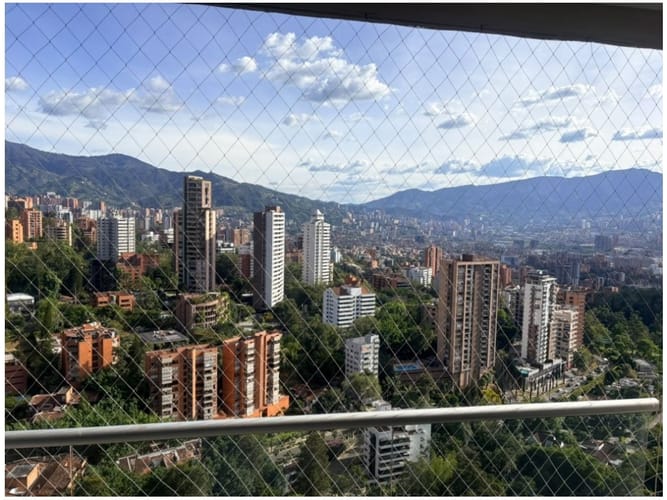 Apartamento en venta en El Poblado, Medellín · foto 7 de 12