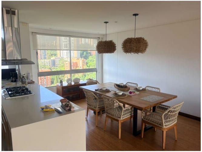 Apartamento en venta en El Poblado, Medellín · foto 8 de 12