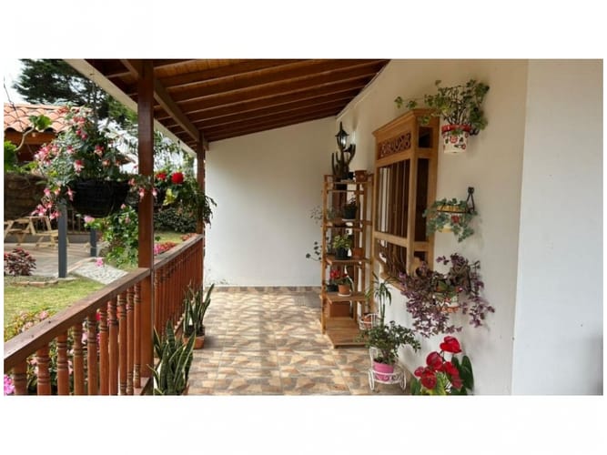Finca en venta en Santa Elena, Medellín, 180 m² · foto 6 de 24
