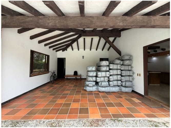 Casa de 2 alcobas en venta en El Porvenir, Rionegro, 335 m² · foto 3 de 20