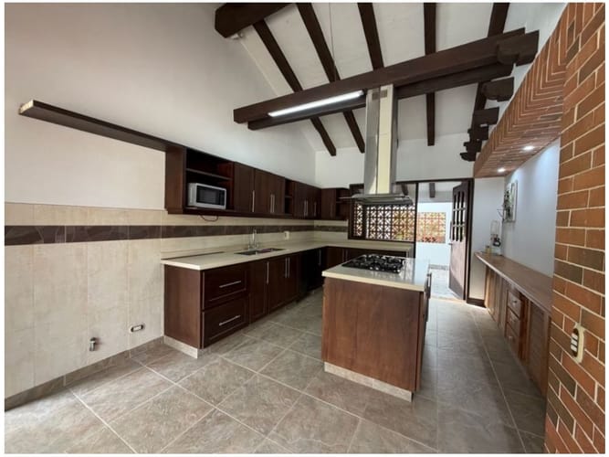 Casa de 2 alcobas en venta en El Porvenir, Rionegro, 335 m² · foto 4 de 20