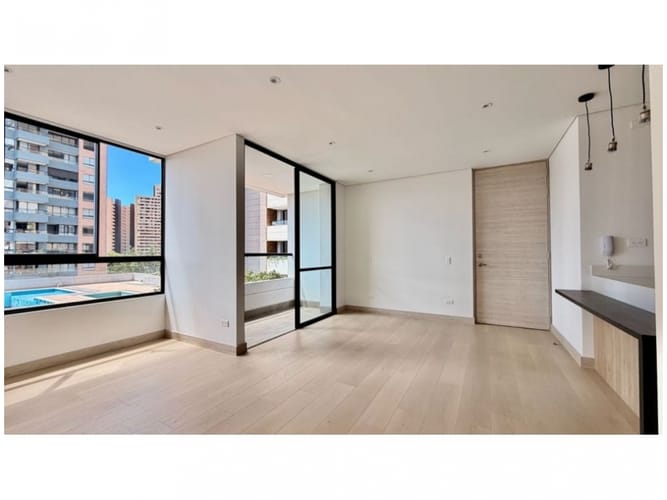 Apartamento en venta en El Poblado, Medellín · foto 5 de 12