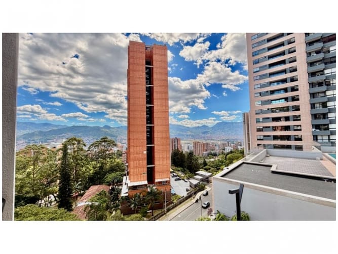 Apartamento en venta en El Poblado, Medellín · foto 8 de 12