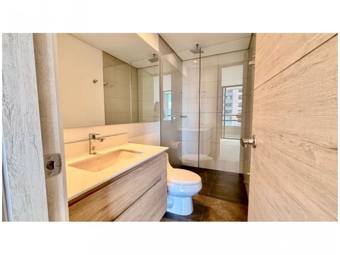 Apartamento en venta en El Poblado, Medellín · foto 10 de 12