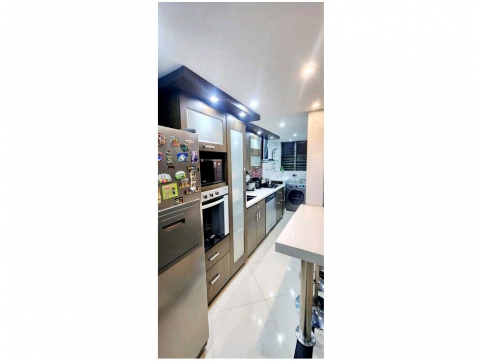 Apartamento en venta en Los Colores, Medellín · foto 6 de 24