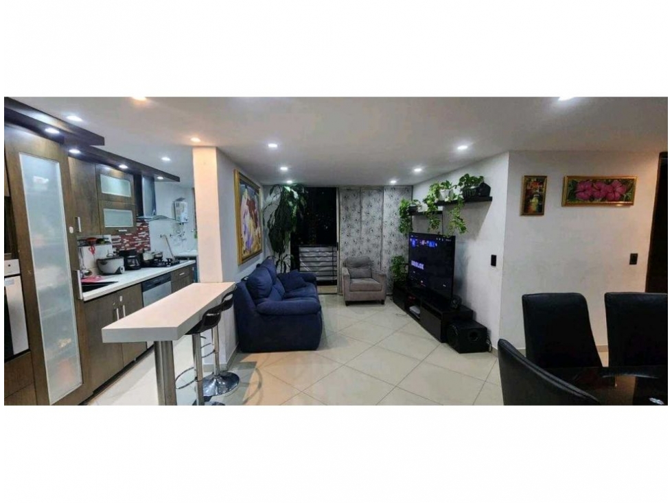 Apartamento en venta en Los Colores, Medellín · foto 7 de 24