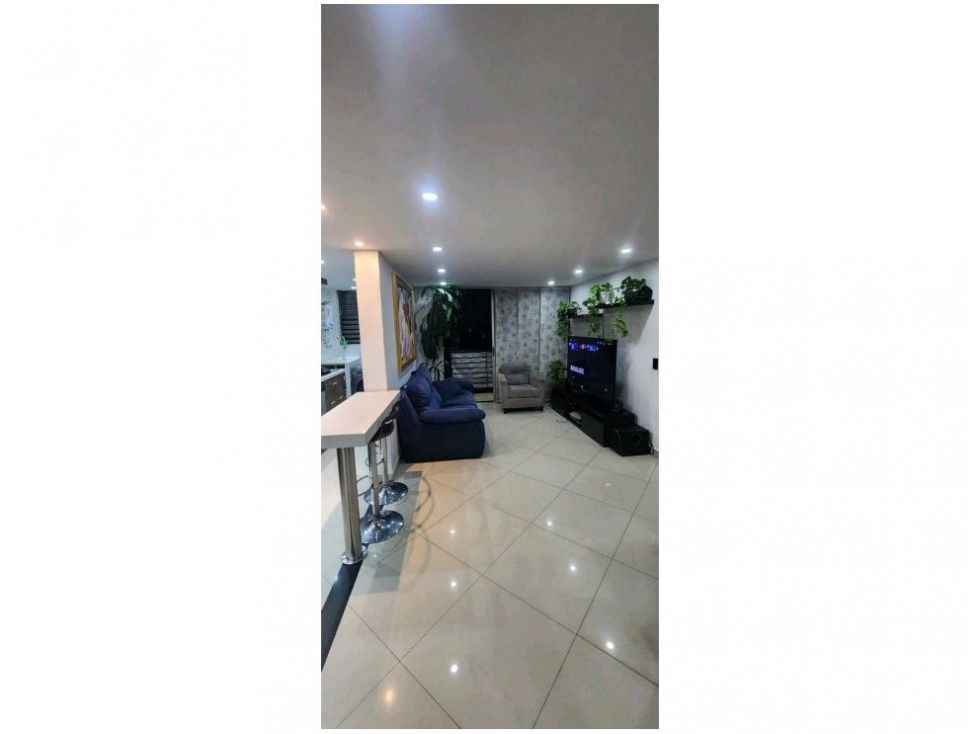 Apartamento en venta en Los Colores, Medellín · foto 8 de 24