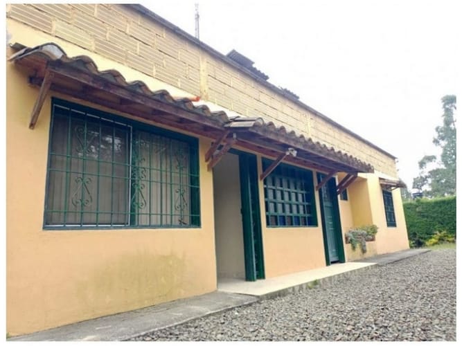 Finca en venta en Guarne, 260 m² · foto 2 de 17