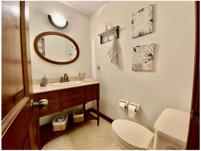 Casa de 4 alcobas en venta en Los Naranjos, Medellín, 328 m² · foto 13 de 24