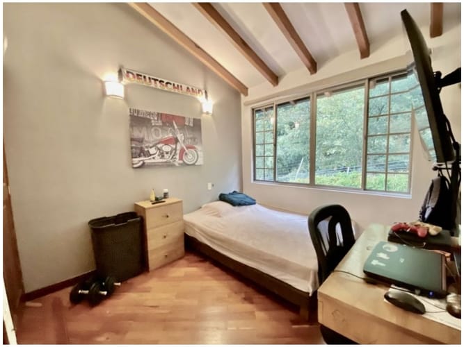 Casa de 4 alcobas en venta en Los Naranjos, Medellín, 328 m² · foto 23 de 24