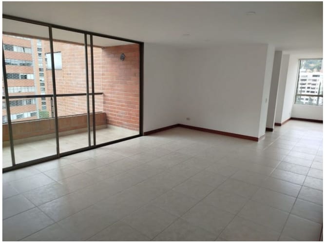 Apartamento de 3 alcobas en venta en Los Parra, Medellín, 130 m² · foto 4 de 16