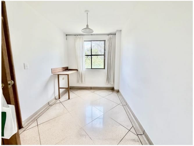Apartamento de 3 alcobas en venta en San Lucas, Medellín, 232 m² · foto 18 de 24
