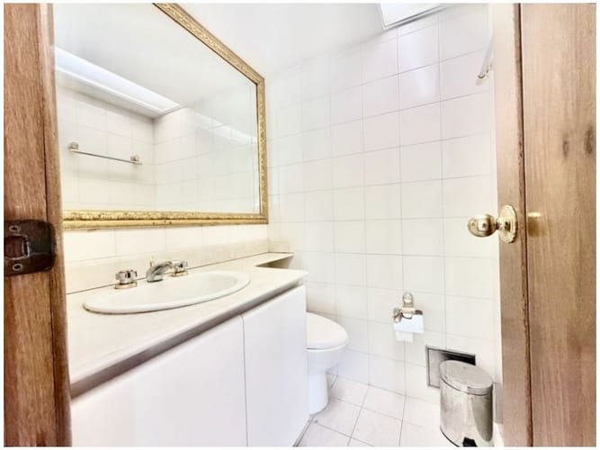 Apartamento de 3 alcobas en venta en San Lucas, Medellín, 232 m² · foto 20 de 24