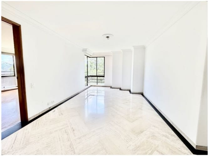 Apartamento de 3 alcobas en venta en San Lucas, Medellín, 232 m² · foto 21 de 24