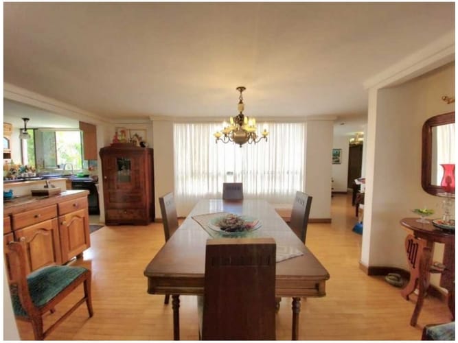 Apartamento de 4 alcobas en venta en El Diamante No. 2, Medellín, 240 m² · foto 5 de 13