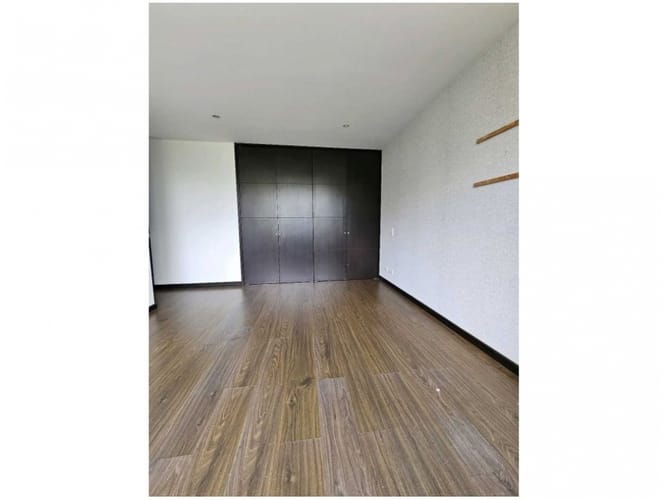 Apartamento de 3 alcobas en venta en Los Naranjos, Medellín, 145 m² · foto 12 de 16