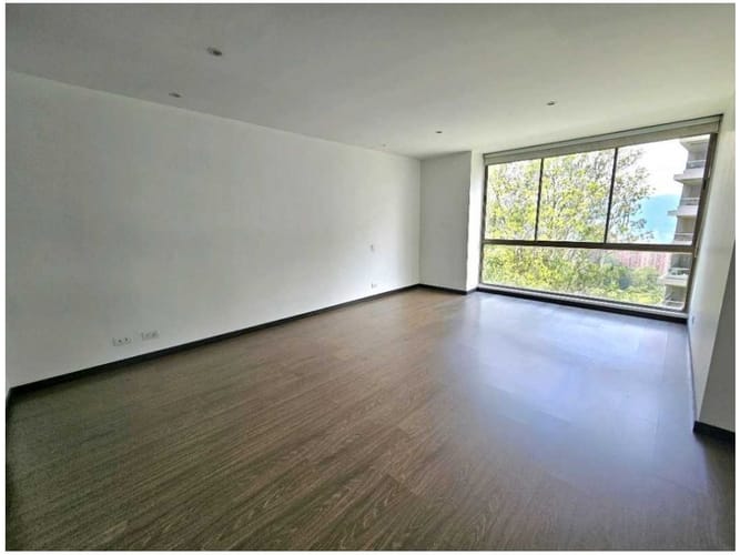 Apartamento de 3 alcobas en venta en Los Naranjos, Medellín, 145 m² · foto 13 de 16