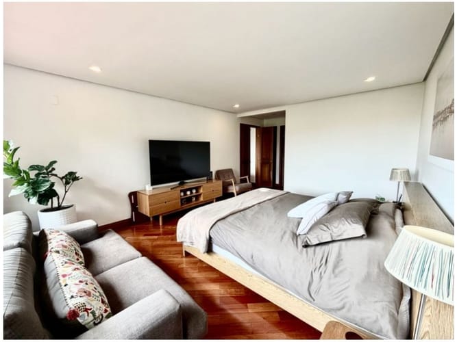Casa de 3 alcobas en venta en Los Naranjos, Medellín, 308 m² · foto 19 de 24