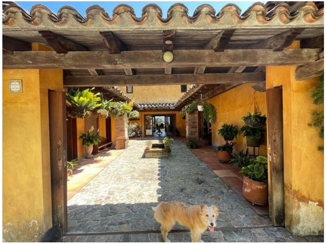 Casa de 3 alcobas en venta en Llano Grande, Rionegro, 300 m² · foto 3 de 11
