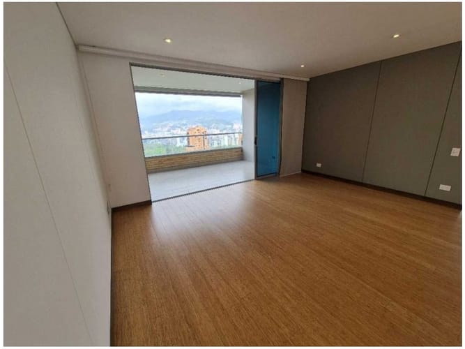 Apartamento de 3 alcobas en venta en Los Balsos, Medellín, 171 m² · foto 12 de 24
