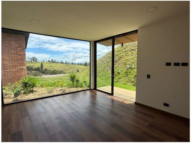 Casa de 4 alcobas en venta en Pantanillo, Envigado, 316 m² · foto 5 de 19