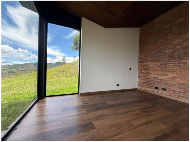 Casa de 4 alcobas en venta en Pantanillo, Envigado, 316 m² · foto 14 de 19