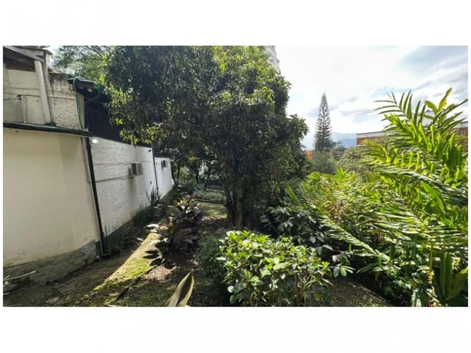 Casa de 5 alcobas en venta en La Calera, Medellín, 919 m² · foto 5 de 24