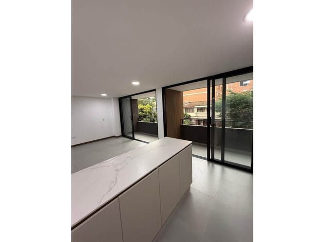 Apartamento en venta en Laureles, Medellín · foto 3 de 5