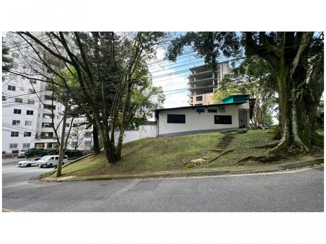 Casa de 5 alcobas en venta en La Calera, Medellín, 919 m² · foto 11 de 24