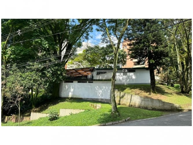 Casa de 5 alcobas en venta en La Calera, Medellín, 919 m² · foto 13 de 24