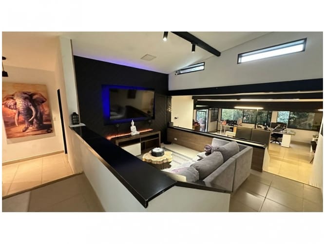 Casa de 5 alcobas en venta en La Calera, Medellín, 919 m² · foto 14 de 24