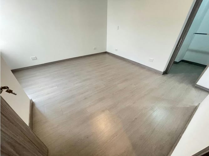 Apartamento de 3 alcobas en venta en Escobero, Envigado, 98 m² · foto 4 de 15
