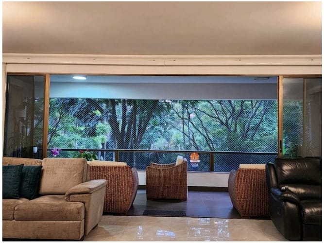 Apartamento de 4 alcobas en venta en El Poblado, Medellín, 220 m² · foto 8 de 19