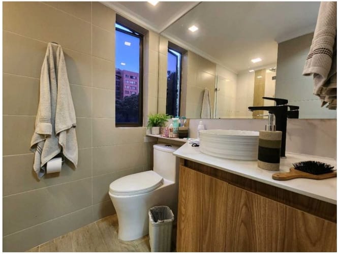Apartamento de 4 alcobas en venta en El Poblado, Medellín, 220 m² · foto 17 de 19