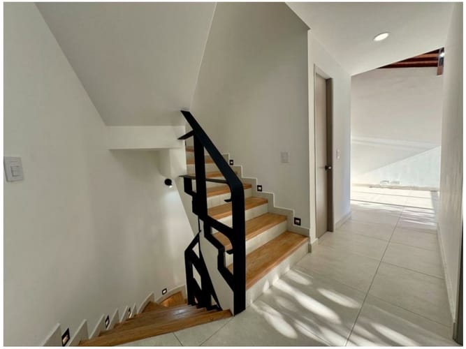 Casa de 4 alcobas en venta en Los Balsos, Medellín, 280 m² · foto 15 de 24