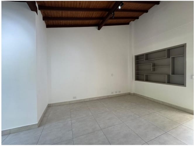 Casa de 4 alcobas en venta en Los Balsos, Medellín, 280 m² · foto 19 de 24
