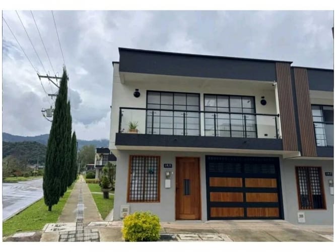Apartamento de 4 alcobas en venta en La Ceja, 150 m² · foto 3 de 18