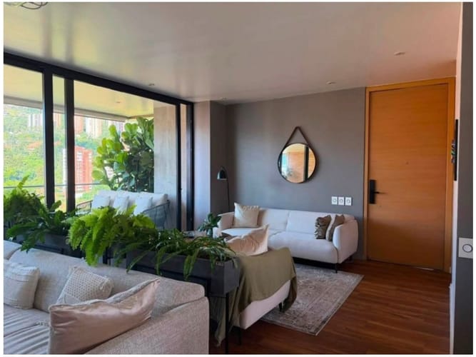 Apartamento en venta en El Poblado, Medellín · foto 3 de 11