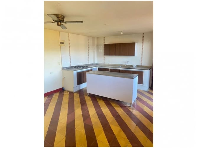 Finca en venta en La Brizuela, Guarne, 300 m² · foto 3 de 14