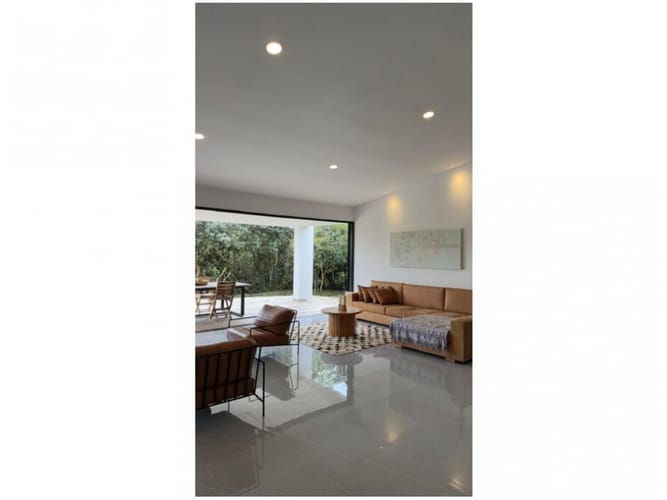 Casa de 3 alcobas en venta en Palmas, La Ceja, 283 m² · foto 4 de 24