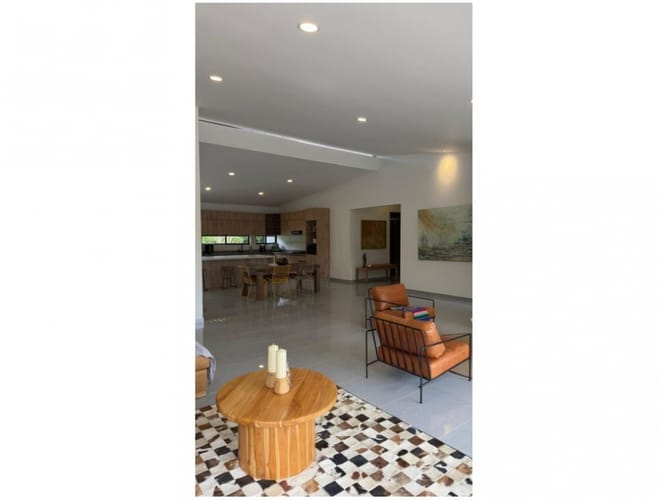 Casa de 3 alcobas en venta en Palmas, La Ceja, 283 m² · foto 8 de 24