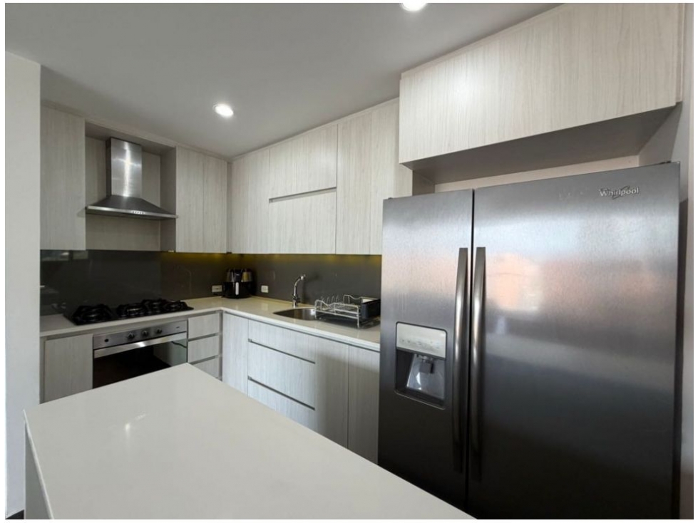 Apartamento en venta en Loma Benedictinos, Envigado · foto 3 de 24