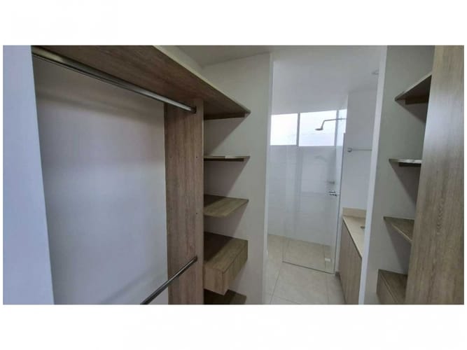 Apartamento de 3 alcobas en venta en Tres Esquinas, Sabaneta, 87 m² · foto 15 de 18